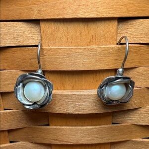 Sterling Silver Pearl Flower Earrings